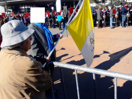 Hola de nuevo compañeros.
Despues de buscarlo por internet y no lograr ningún resultado satisfactorio.

Pregunto 02