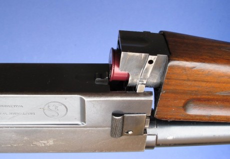 Si hay un tipo de escopeta desconocida esta es la escopeta semiautomática de palanca, no deja de ser curioso 71
