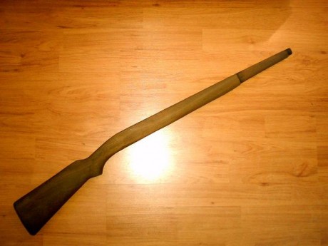 Hace unos meses, antes de navidades me dio por restaurar la madera de la carabina destroyer que tengo. 20