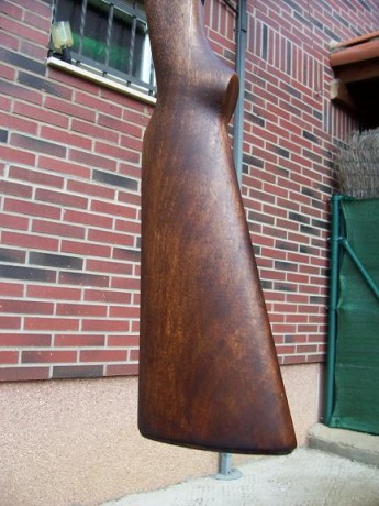 Hace unos meses, antes de navidades me dio por restaurar la madera de la carabina destroyer que tengo. 30