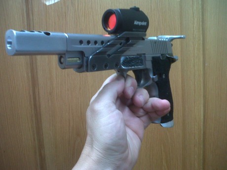 Abro este Hilo para que colguemos nuestras armas de IPSC, para que babeemos constantemente y veamos mejoras 130