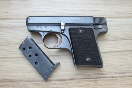 Hace unos días encontré por casualidad en una web extranjera un arma a la venta que hacía muchos años 171