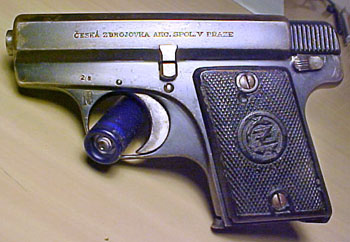 Hace unos días encontré por casualidad en una web extranjera un arma a la venta que hacía muchos años 20