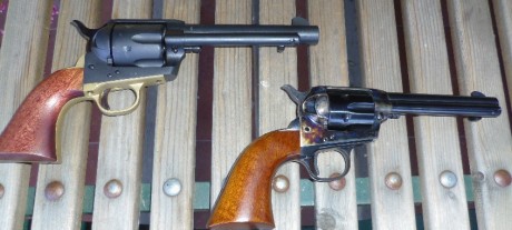 Me encantan los rifles de palanca. No sé si son potentes, ni si son precisos y lo que si sé es que no 120