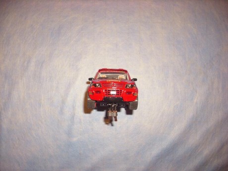Hola!!!

Vendo Mitsubishi Pajero “JUTTA” para Scalextric Slot Ninco. (Referencia 50305).

Suspensión Proshock. 12