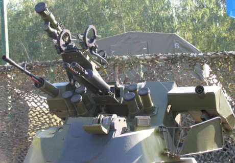 Una mejora interesante: MTLB con una torre que puede ser...

a) 14,5 mm y 7,62 mm (modelo MT-LB-6MA)
b) 00