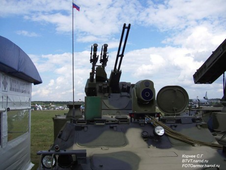 Una mejora interesante: MTLB con una torre que puede ser...

a) 14,5 mm y 7,62 mm (modelo MT-LB-6MA)
b) 11