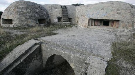  Buen corto !! pero hay una gran pega!! esos uniformes ni siquiera son españoles y esas escopetas de caza 20
