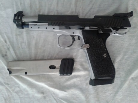 Bueno, pues pongo a la venta mi bernardelli vb practical. Ya hace un año que la tengo y no he disparados 01