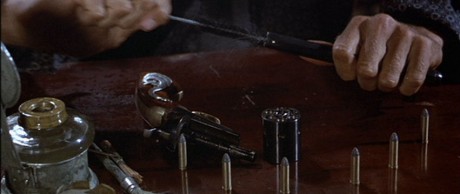 Compañeros,

En vista de las ganas de algunos (Elcafe, Wilcow, Vrakk, etc) por adivinar armas de películas 160