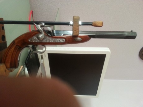  Hilo para colocar fotos, de esas armas de pólvora negra que tanto nos gustan y tenemos bien cuidadas, 100