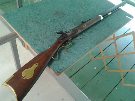 Hola,he abierto este hilo para que todos aquellos que tengais armas Españolas,podais lucirlas aqui con 141