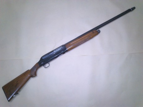 Amigo Josep te pongo unas fotos de una remington a ver si no ilustras tal y como es tu buen hacer. 02