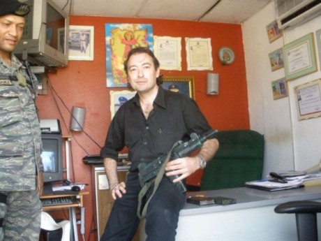 Hace 4 años que estoy aqui con ustedes y tres que no posteo nada.
Marche a las Americas y me desconecte 00