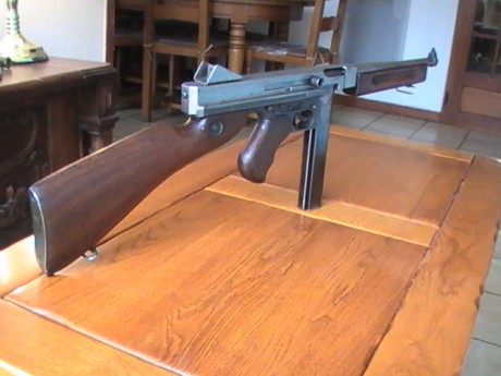  Arme de 1 er catégorie à autorisation prefectorale. future catégorie "B" 

Pistola ametralladora 01