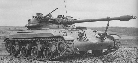 Quisiera destacar el carro ligero T-92 americano.

Tiene toda la pinta de tener dos torres, una con 50 01
