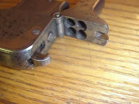 Hace unos días encontré por casualidad en una web extranjera un arma a la venta que hacía muchos años 160