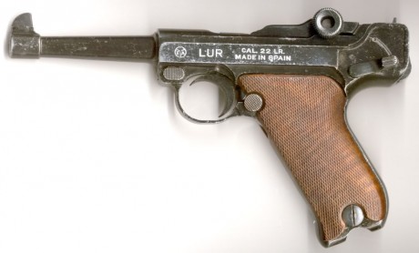 Hace unos días encontré por casualidad en una web extranjera un arma a la venta que hacía muchos años 20