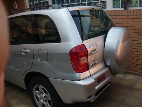 VENDIDO SE PUEDE CERRAR Toyota RAV4 1.8 120cv Modelo LUNA, gasolina,perfecto estado mecanico y de conservacion 00