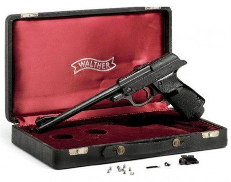 Hace unos días encontré por casualidad en una web extranjera un arma a la venta que hacía muchos años 61
