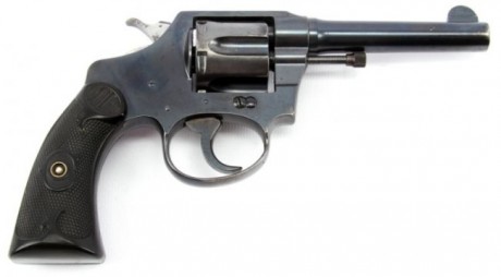 Hace unos días encontré por casualidad en una web extranjera un arma a la venta que hacía muchos años 31