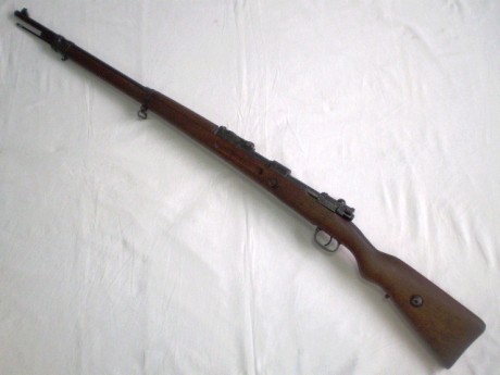Hace unos días encontré por casualidad en una web extranjera un arma a la venta que hacía muchos años 71