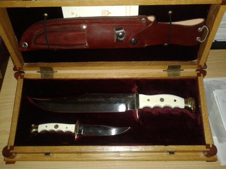 Poseo  dos estuches Muela de lujo de los años 80, un podenquero de lujo (El de guardas de plata con dos 61