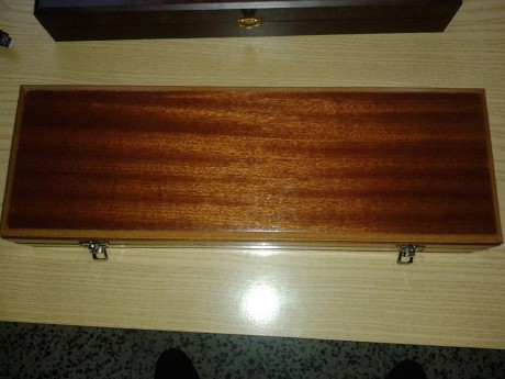 Poseo  dos estuches Muela de lujo de los años 80, un podenquero de lujo (El de guardas de plata con dos 70