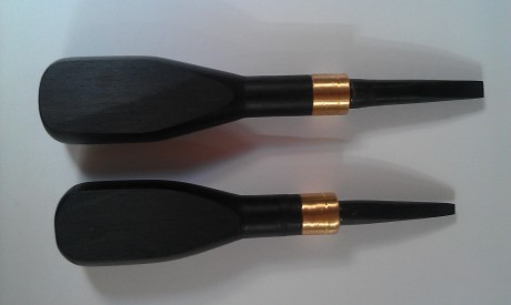 Os presento un modelo de sachachimeneas funcional y elegante. Mango de madera de ébano africano con remate 00