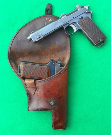 Hace unos días encontré por casualidad en una web extranjera un arma a la venta que hacía muchos años 130