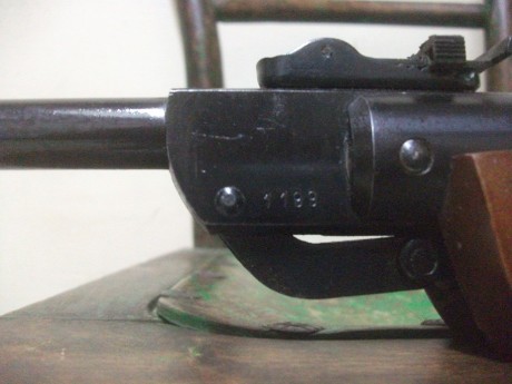 Hola, muy buenas a todos. 
Vengo a daros guerra como novatillo :pists: , jeje, espero que entre todos 10