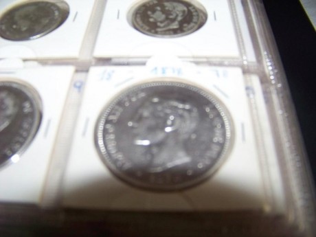 Pues nada queria saber ai algun forero comparte conmigo esta afición a las monedas.

Llevo muchos años 70