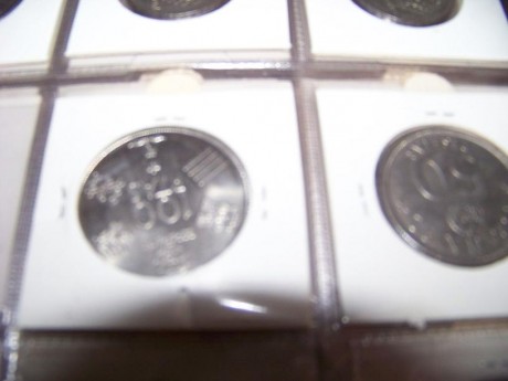 Pues nada queria saber ai algun forero comparte conmigo esta afición a las monedas.

Llevo muchos años 92