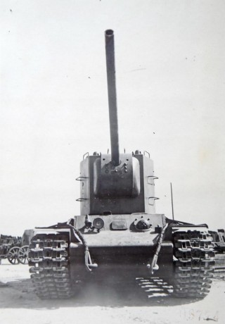 Si nos centramos en:

Tiger I
Tiger II
KV-1
KV-2
IS-2
T-35
Churchill


Podemos decir que no son la misma 70
