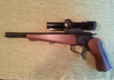 Bueno, pues mi compañero me pide que le ponga también esta otra arma a la venta.
Se trata de una "pistola" 00