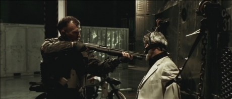 Compañeros,

En vista de las ganas de algunos (Elcafe, Wilcow, Vrakk, etc) por adivinar armas de películas 60