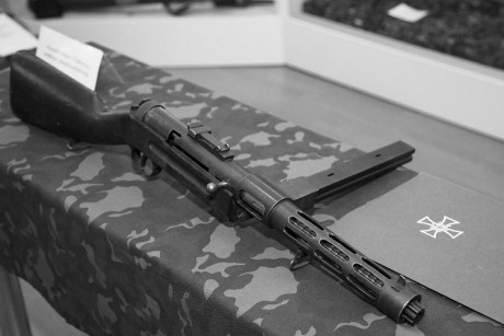 Hace unos días encontré por casualidad en una web extranjera un arma a la venta que hacía muchos años 40