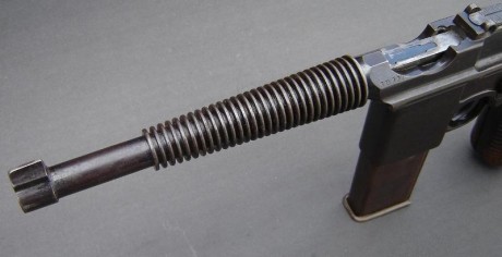Hace unos días encontré por casualidad en una web extranjera un arma a la venta que hacía muchos años 151