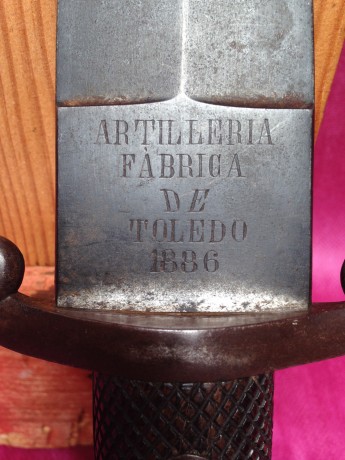 Después de muchos años de coleccionismo de armas blancas militares españolas, creo que he conseguido hacerme 01