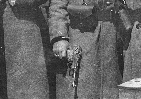 Hace unos días encontré por casualidad en una web extranjera un arma a la venta que hacía muchos años 41