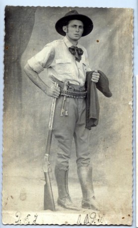 Hace unos días encontré por casualidad en una web extranjera un arma a la venta que hacía muchos años 60