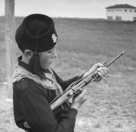 Hace unos días encontré por casualidad en una web extranjera un arma a la venta que hacía muchos años 110