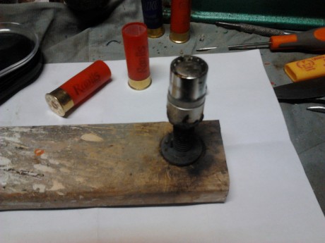 pues eso me gustaria hacer un recopilatorio de tablas de recarga para escopeta.

Para empezar ahí os pongo 00