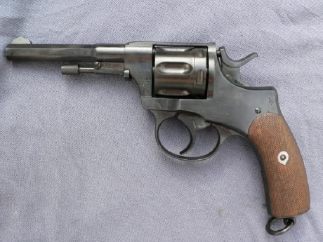 Hace unos días encontré por casualidad en una web extranjera un arma a la venta que hacía muchos años 152