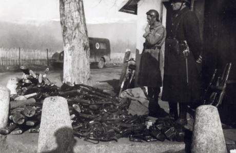 Hace unos días encontré por casualidad en una web extranjera un arma a la venta que hacía muchos años 40
