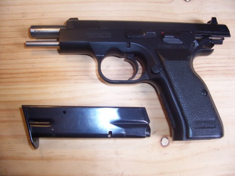 Hola amigos, estoy con ganas de empezar a tirar en precision con 9mm, no tengo ninguna intencion de ganar 41