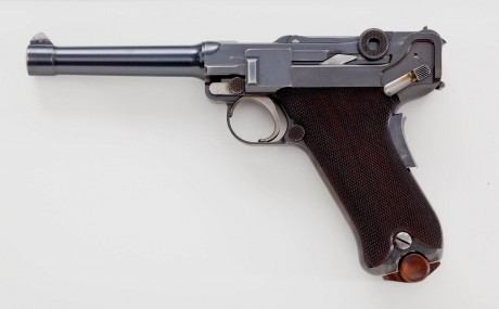 Hace unos días encontré por casualidad en una web extranjera un arma a la venta que hacía muchos años 11