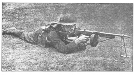 Hola:

Hacia 1923 Remington Arms y Auto Ordenance Corporation, fabricante de los subfusiles Thompson, 31