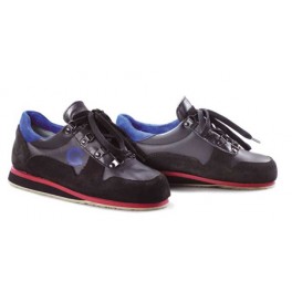 Hola a todos, 
Pongo en venta estos zapatos de tiro porque me los han regalado y no me hago a ellos.
Precio 00