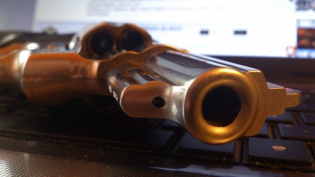   Hola chicos, como veo que falta un sub-foro de esta marca (lo hay de Glock, de 1911's, de Revólveres, 82